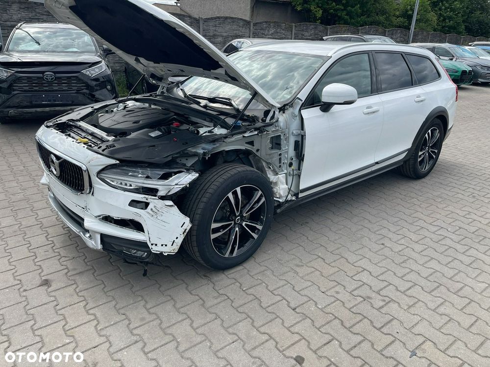 Volvo V90 Cross Country D4 AWD - 6