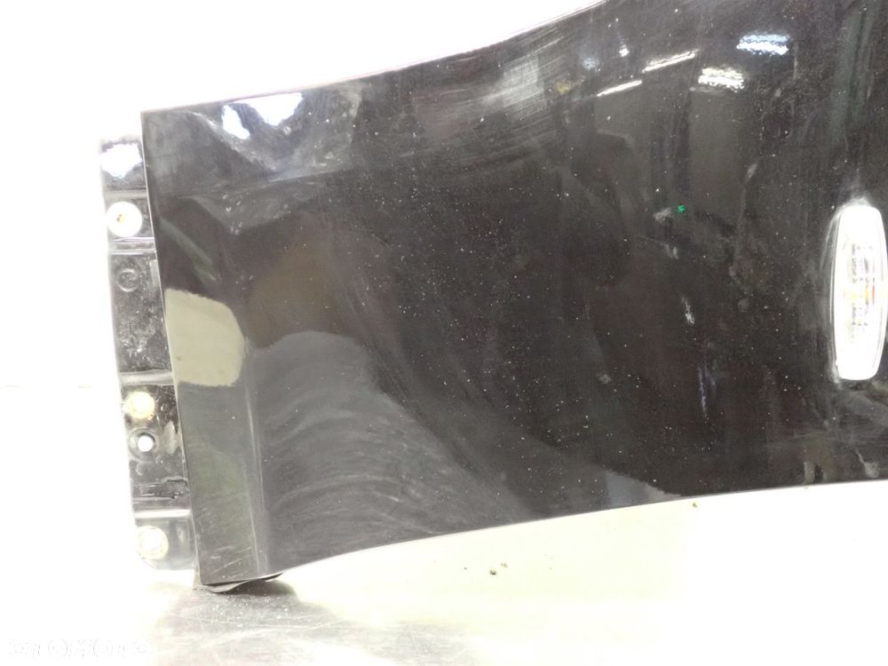 BŁOTNIK LEWY PRZEDNI INFINITI M37X KOL: GAC - 2