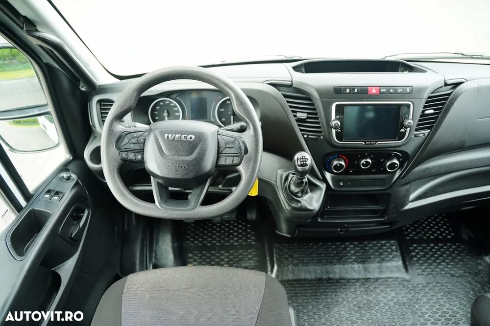 Iveco DAILY 35-160 / BASCĂLĂTOR DIN ALUMINIU / CAMION CU TRANZACȚIE MIXĂ - 6 LOCURI / MANUALĂ / DOUĂ RULOURI / EURO 6 - 33
