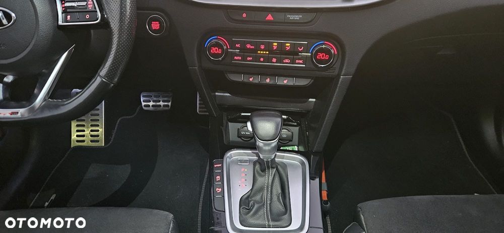 Kia ProCeed 1.4 T-GDI DCT7 OPF GT LINE - 27