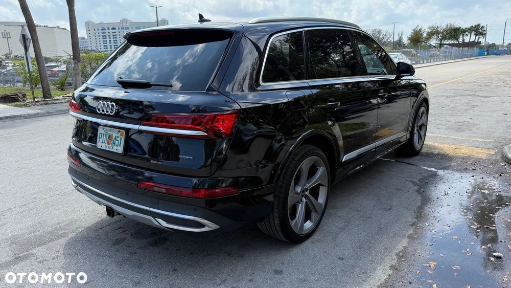 Audi Q7 - 7