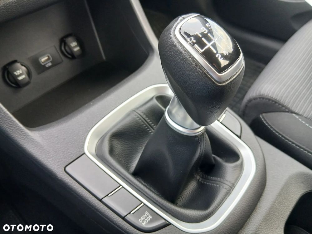 Hyundai i30 1.5 T-GDI 48V Classic + - 9