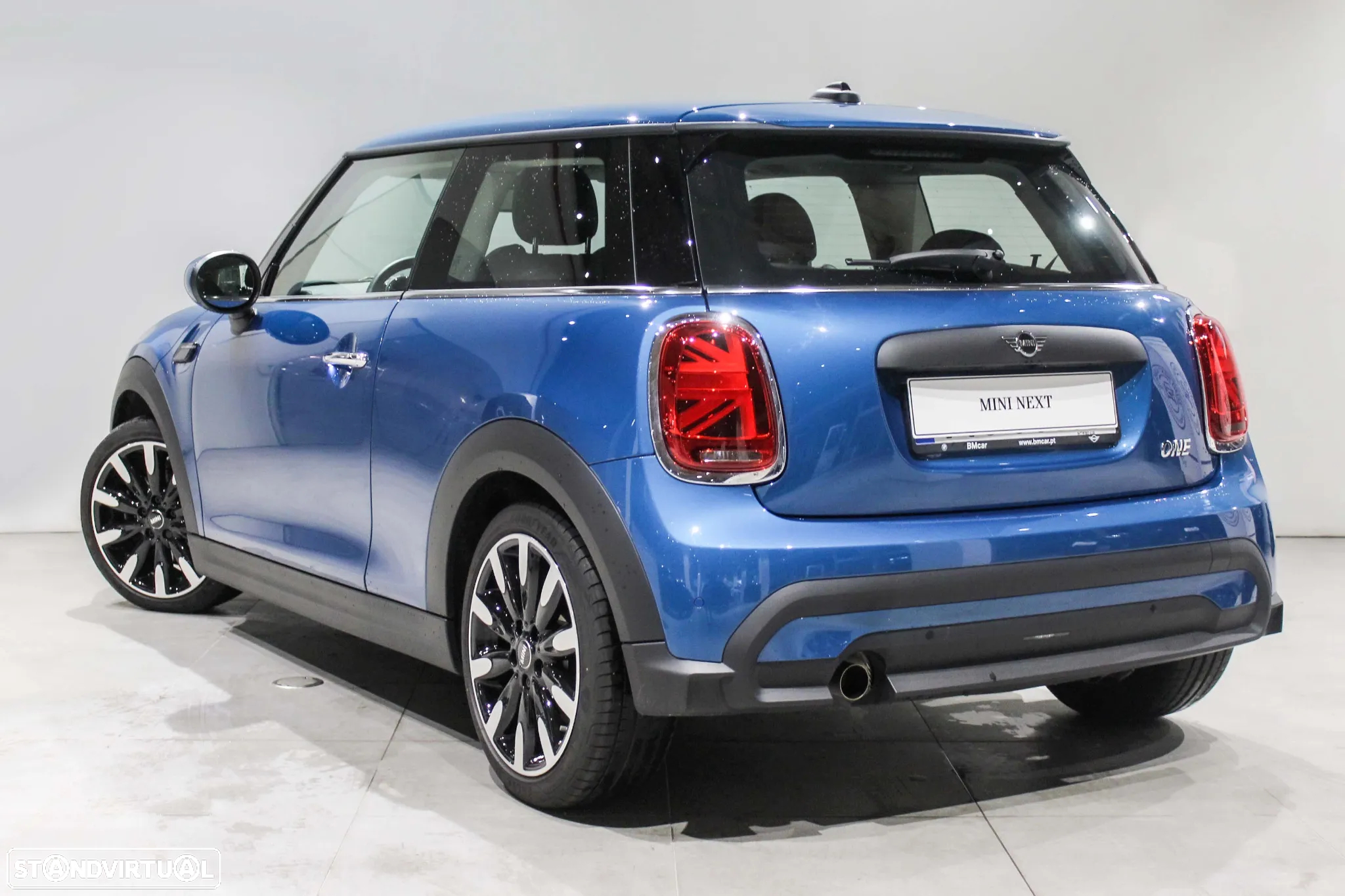 MINI 3 Portas One Classic - 18