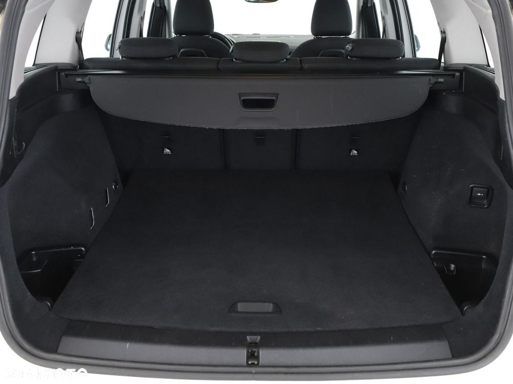BMW Seria 2 218d xDrive - 21