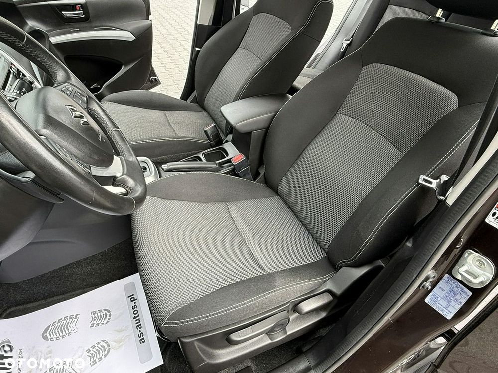 Suzuki SX4 S-Cross 1.6 VVT CVT 4x2 limited - 19
