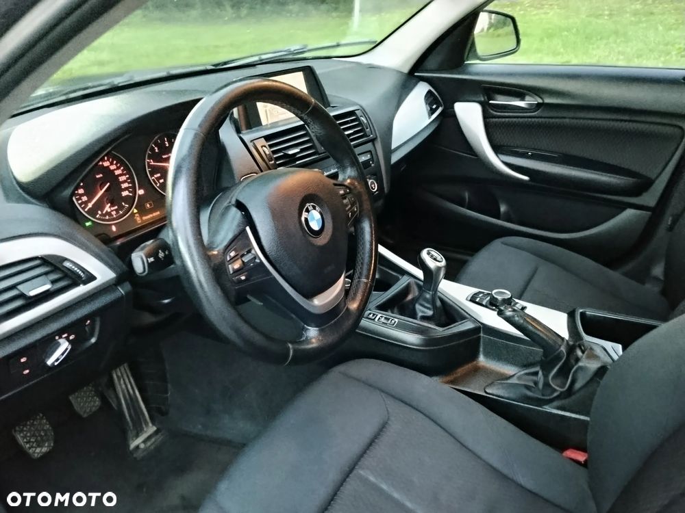 BMW Seria 1 118d - 8