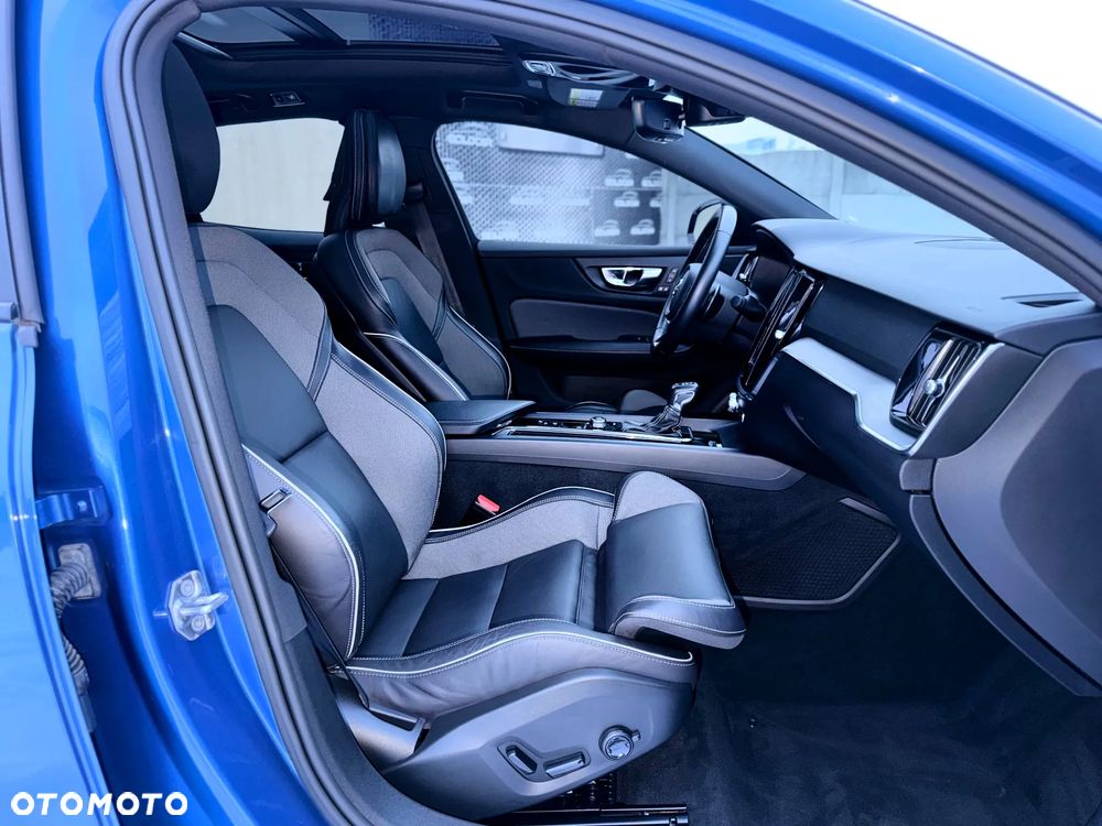 Volvo S60 T6 AWD Geartronic RDesign - 16