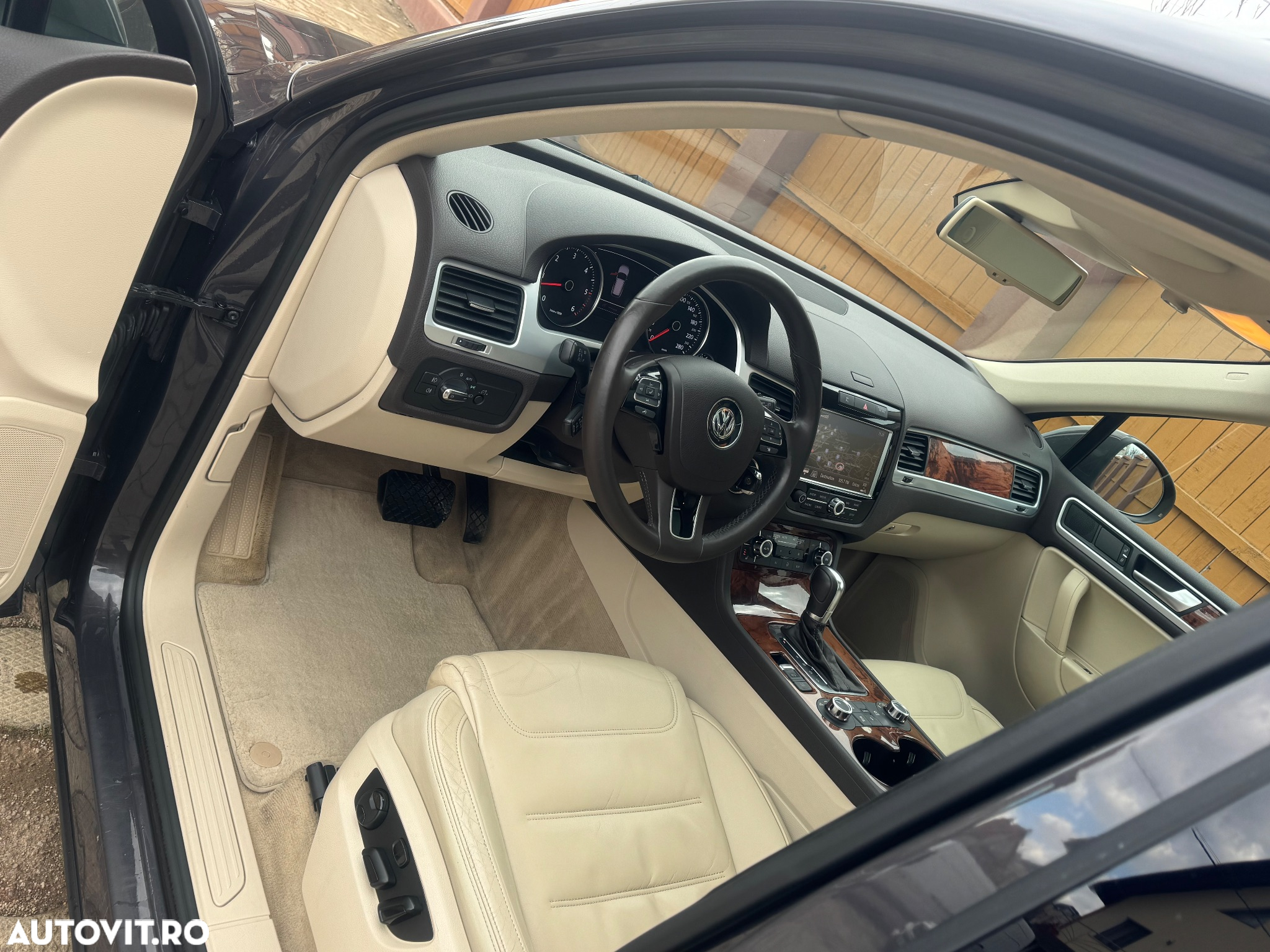 Volkswagen Touareg - 7