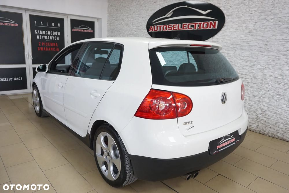 Volkswagen Golf 2.0 GTI - 7