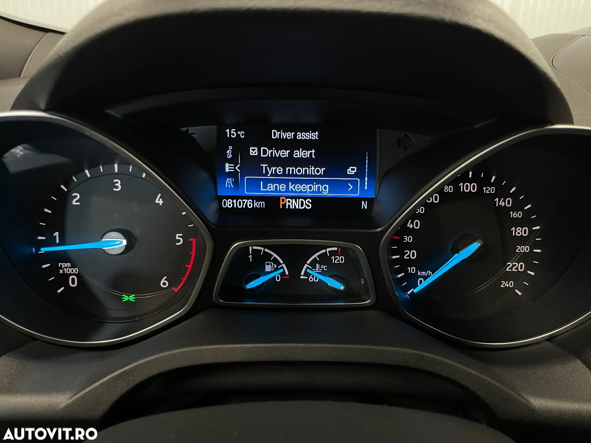 Ford Kuga 2.0 TDCi 4WD Powershift ST-Line - 32