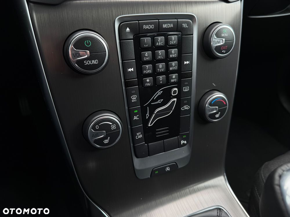 Volvo V40 T2 You - 22