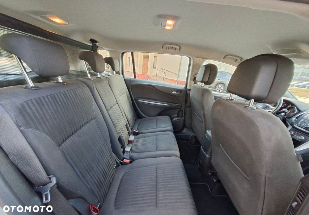 Opel Zafira - 16