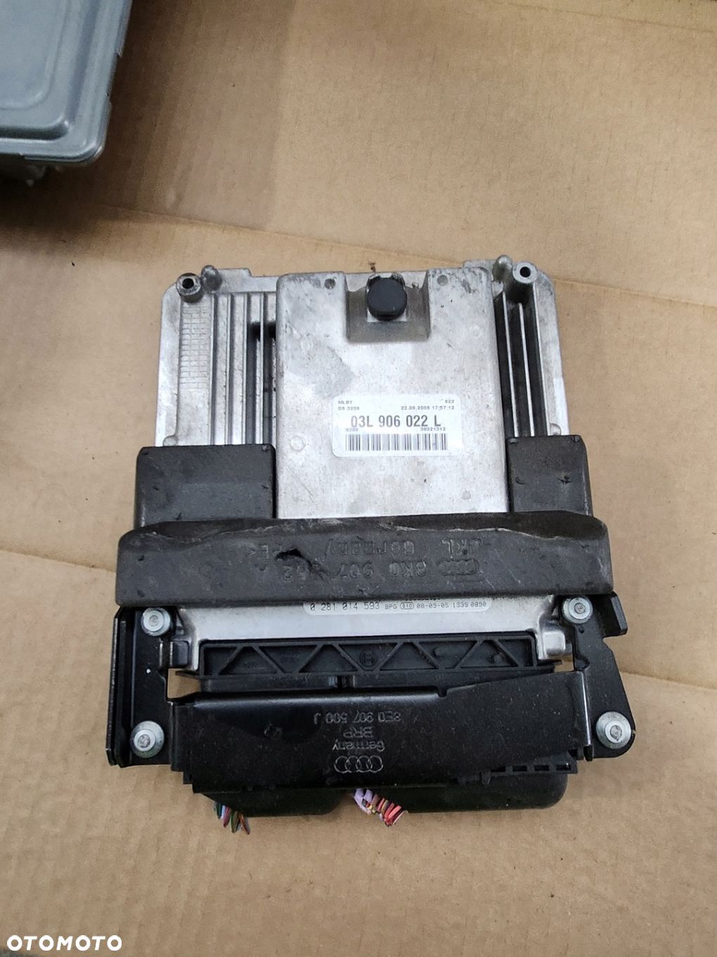 KOMPUTER AUDI A4 2.0TDI 03L906022L 0281014593 - 1