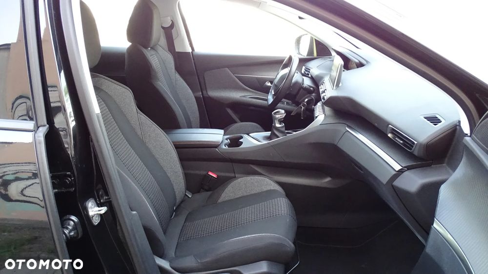 Peugeot 3008 1.2 PureTech Active S&S - 15