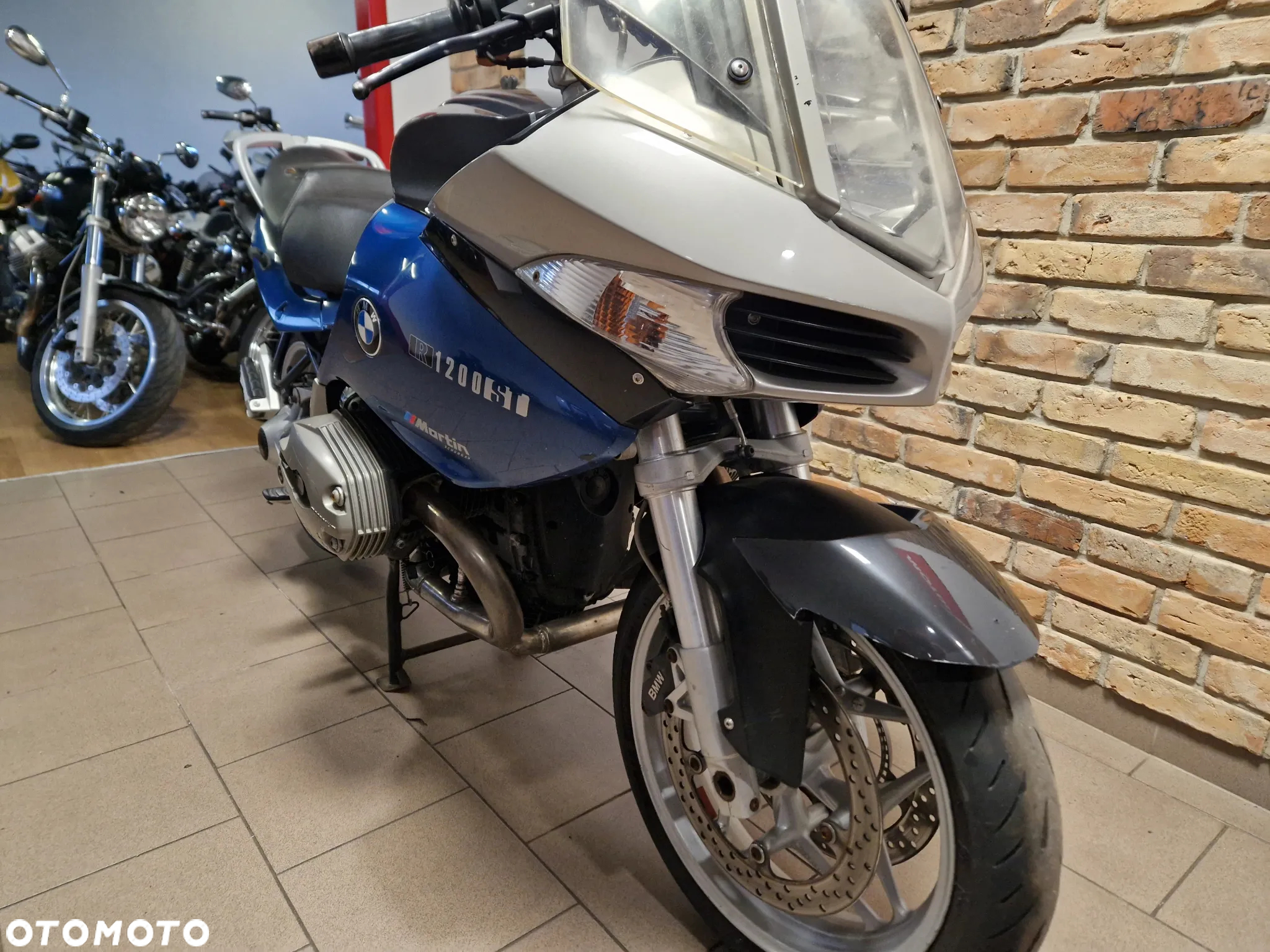 BMW R - 19