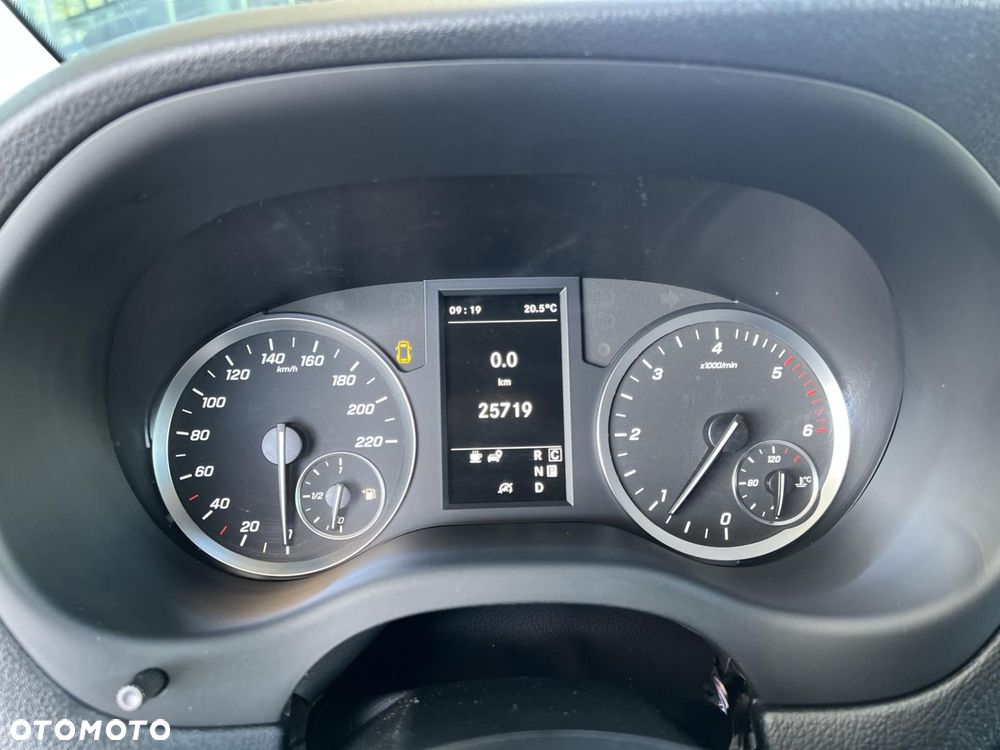 Mercedes-Benz Vito - 12