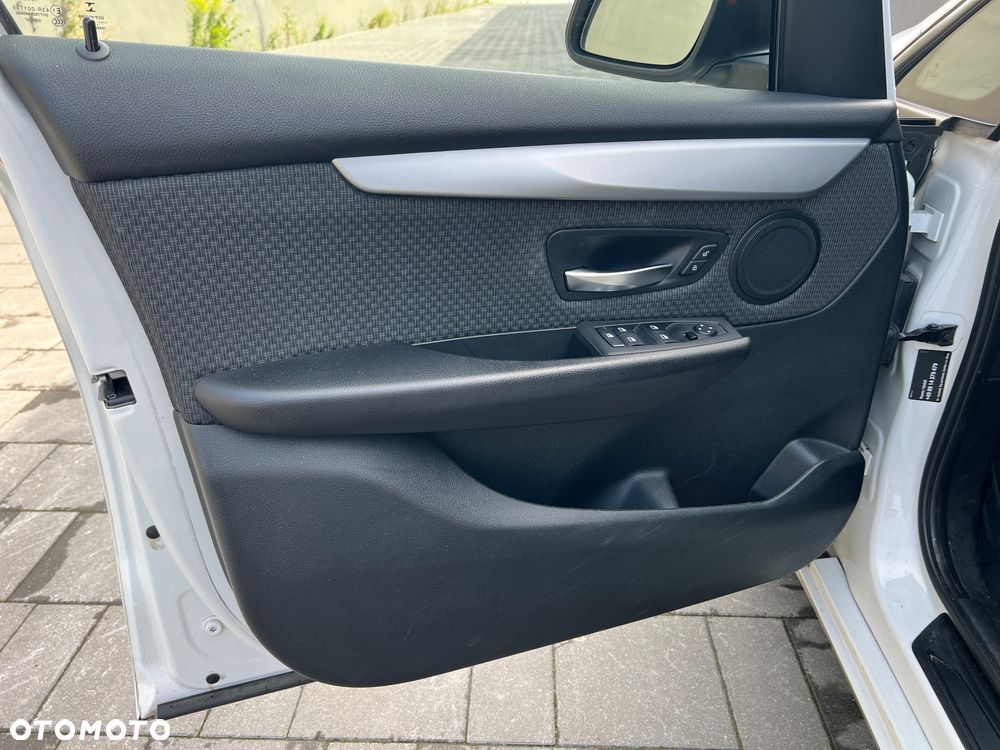 BMW Seria 2 218d Sport-Aut Advantage - 13
