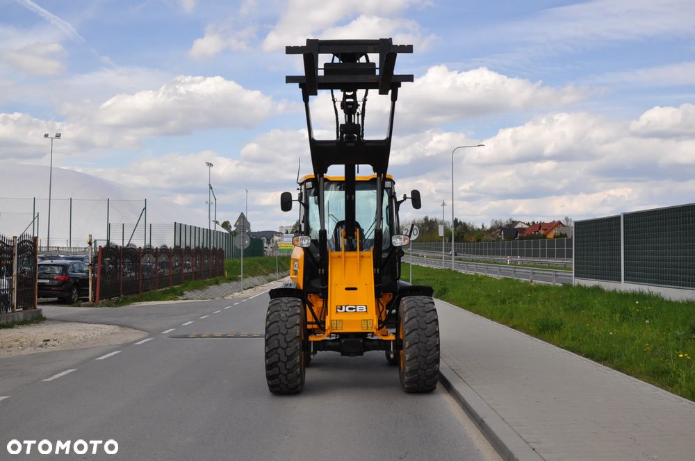 JCB WLS 409 SV MAŁO MTG 359 WIDŁY DO PALET KRAJOWA I WŁAŚCICIEL DOSTĘPNA OD RĘKI - 6
