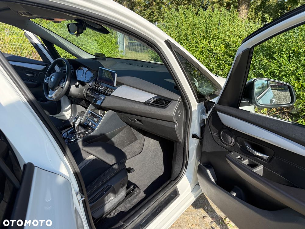 BMW Seria 2 216d GT - 14