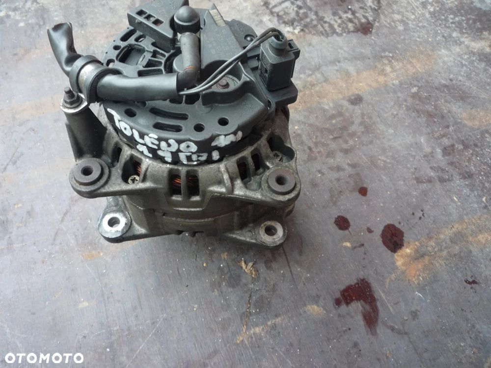 SEAT TOLEDO II 1.9 TDI ALTERNATOR - 1