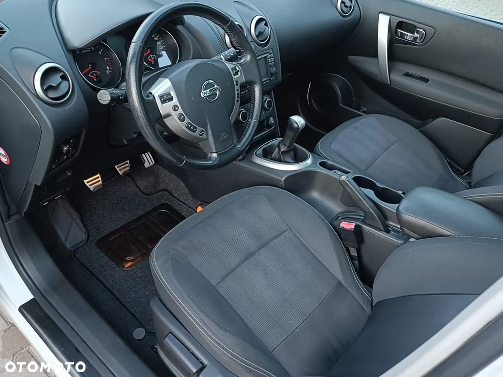 Nissan Qashqai - 15