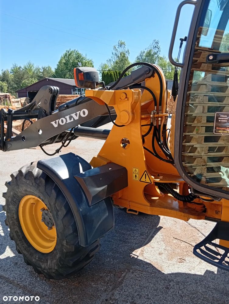 Volvo L25F - 12
