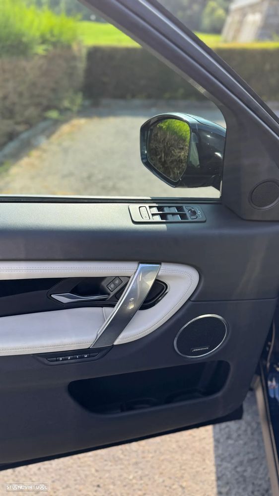 Land Rover Discovery Sport - 18
