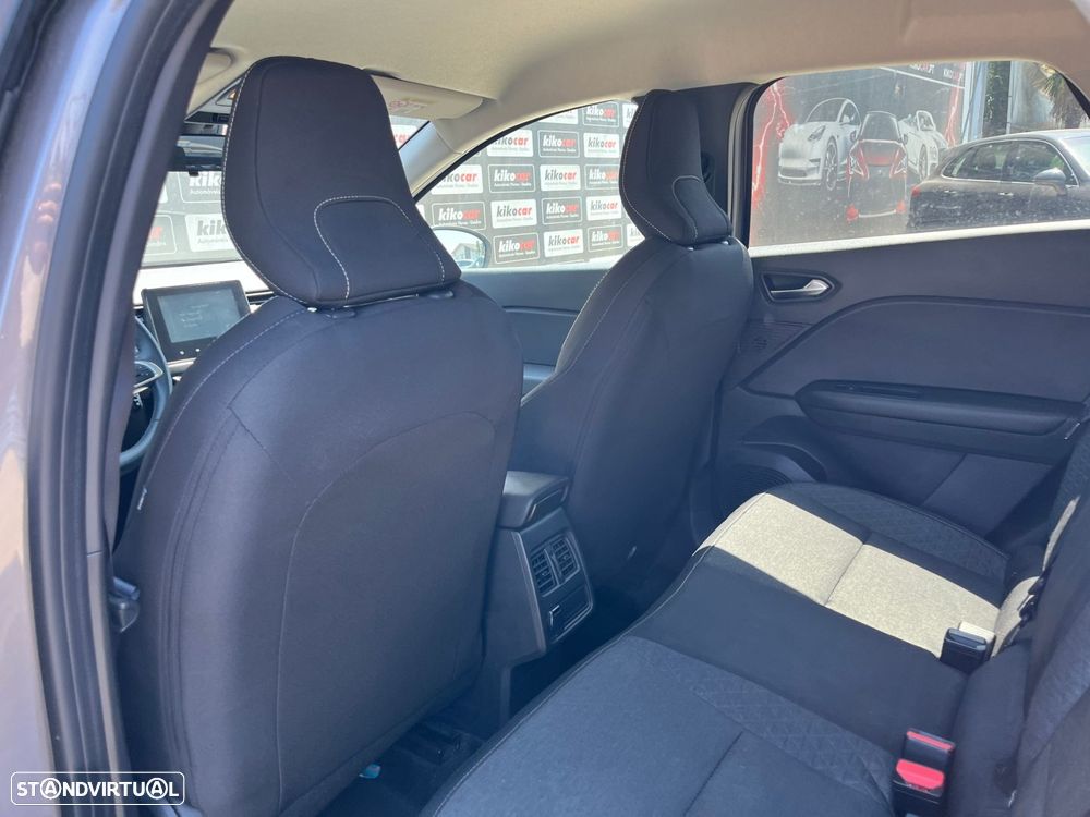Renault Captur 1.6 E-Tech Full Hybrid Evolution - 36