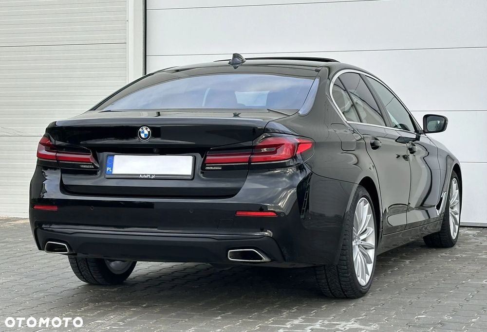 BMW Seria 5 520d xDrive Sport - 14