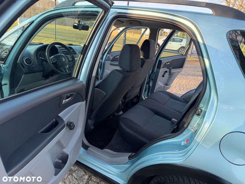 Suzuki SX4 1.9 DDiS DPF 4x4 Club - 25