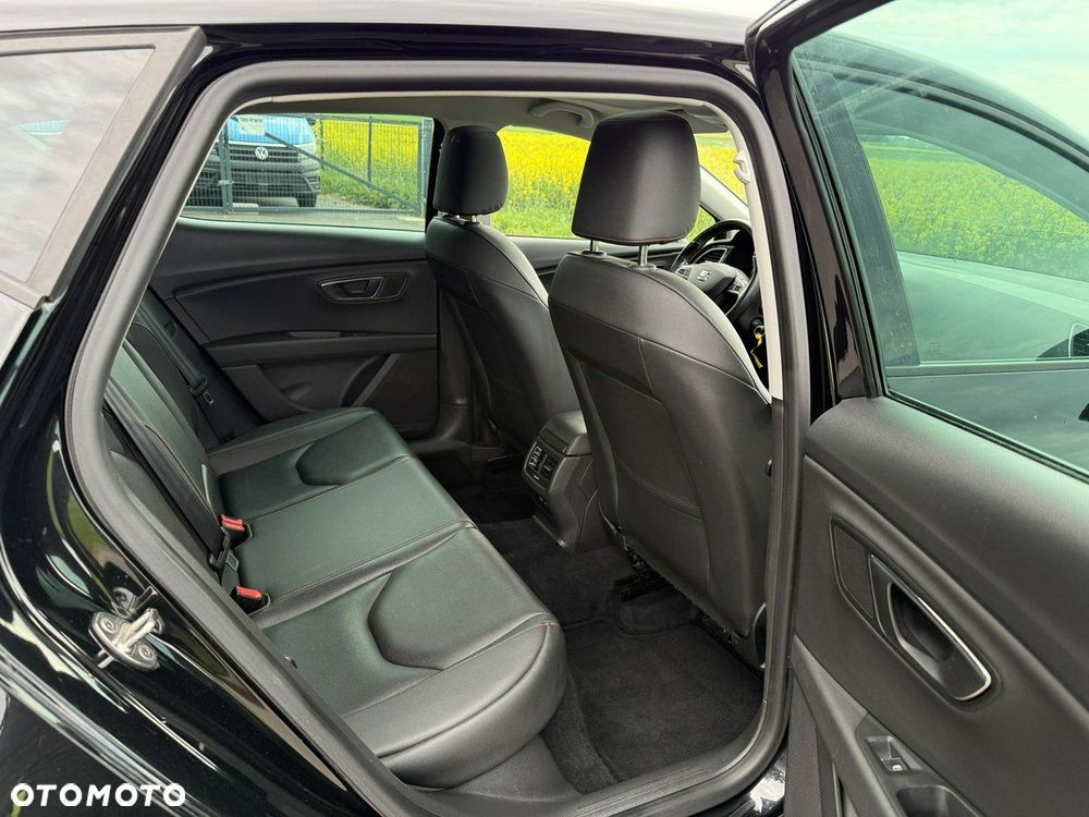 Seat Leon 1.8 TSI FR Black S&S DSG - 8