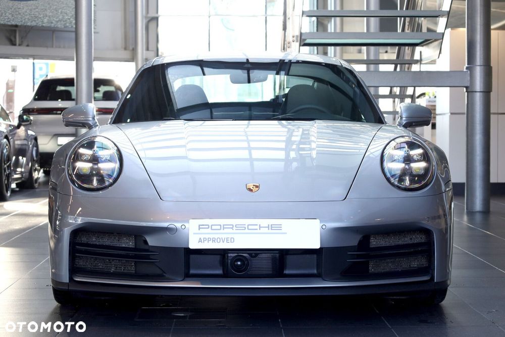 Porsche 911 Carrera S - 6