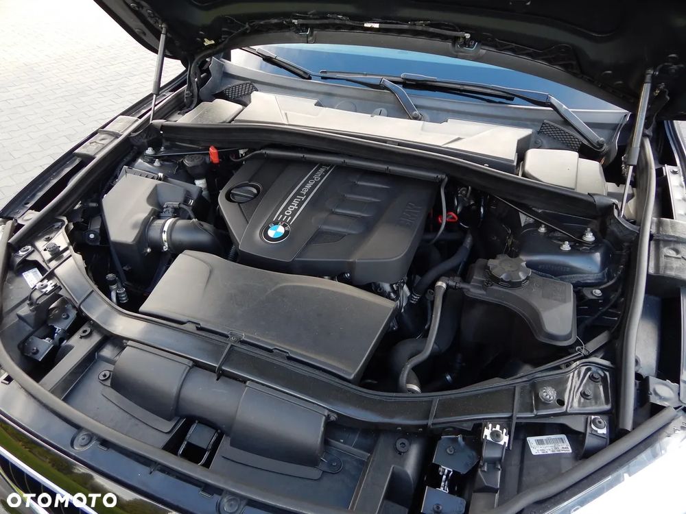 BMW X1 sDrive16d xLine - 16