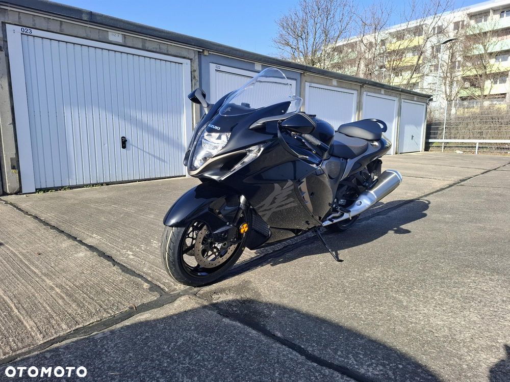Suzuki GSX - 2