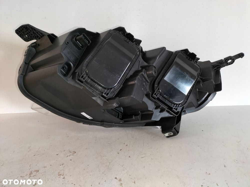 lampa przednia reflektor prawa citroen jumpy iii 16- zafira d 19- vivaro c - 7