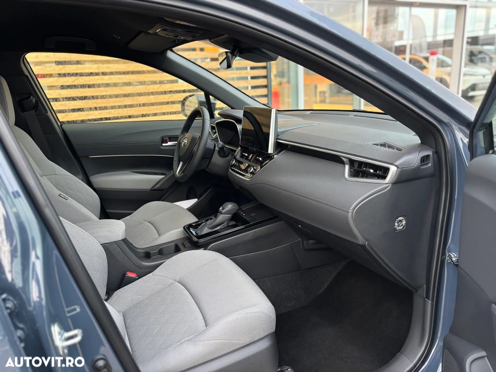 Toyota Corolla Cross - 11