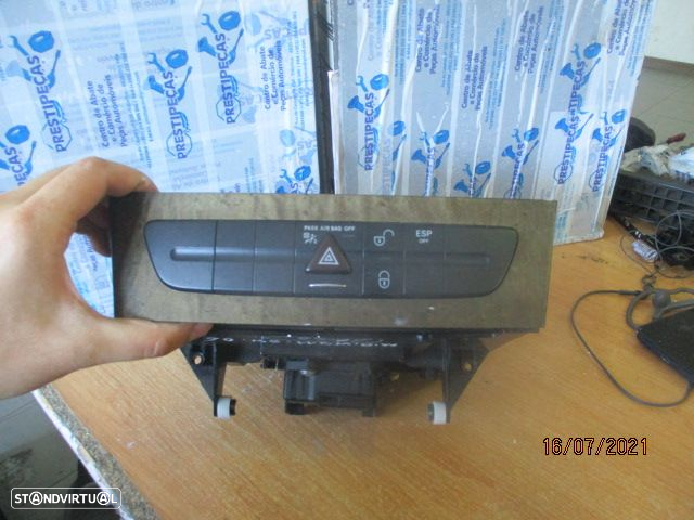 Interruptor A2116800552 MERCEDES W211 SW 2006 4 Piscas - 5