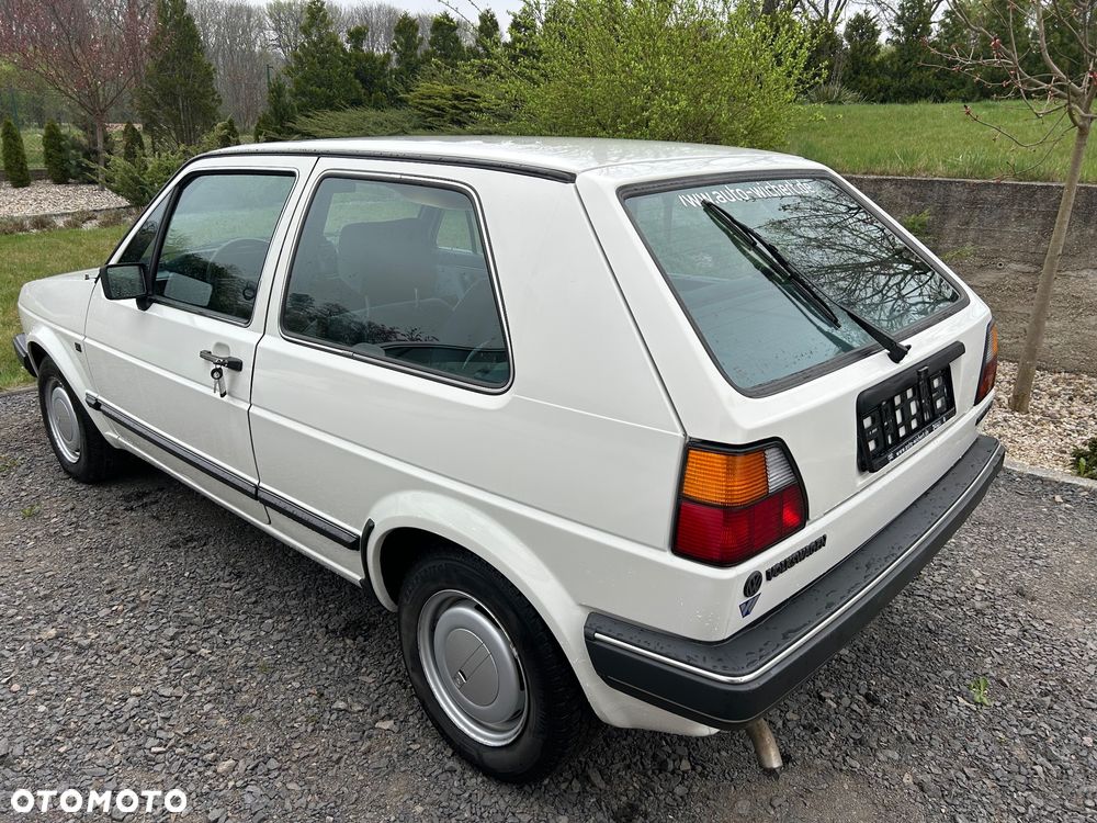Volkswagen Golf - 8