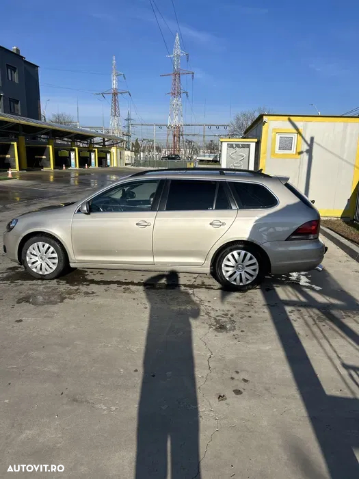 Volkswagen Golf 2.0 TDI Highline - 7
