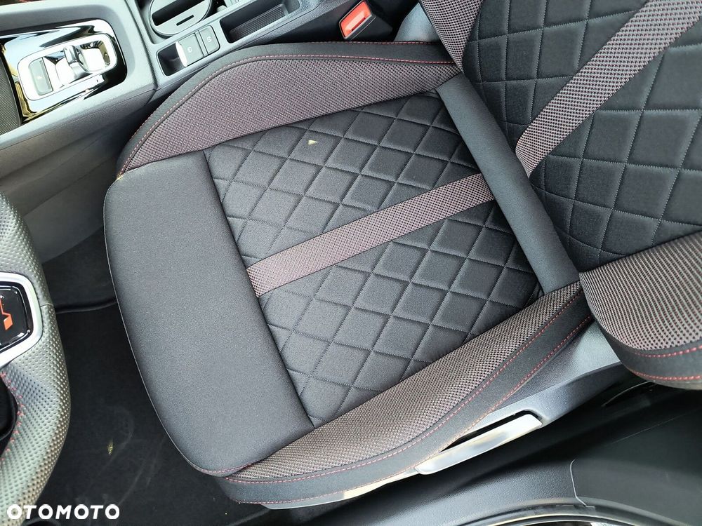 Skoda Octavia 2.0 TSI RS DSG - 12