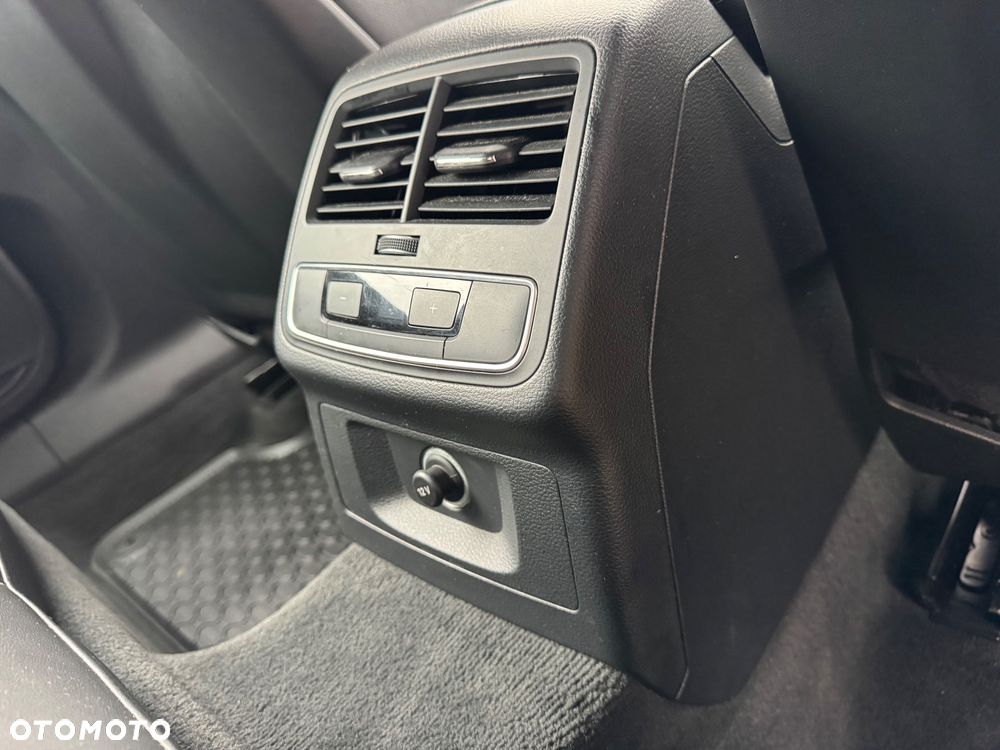 Audi A4 Avant 40 TDI S Line S tronic - 15