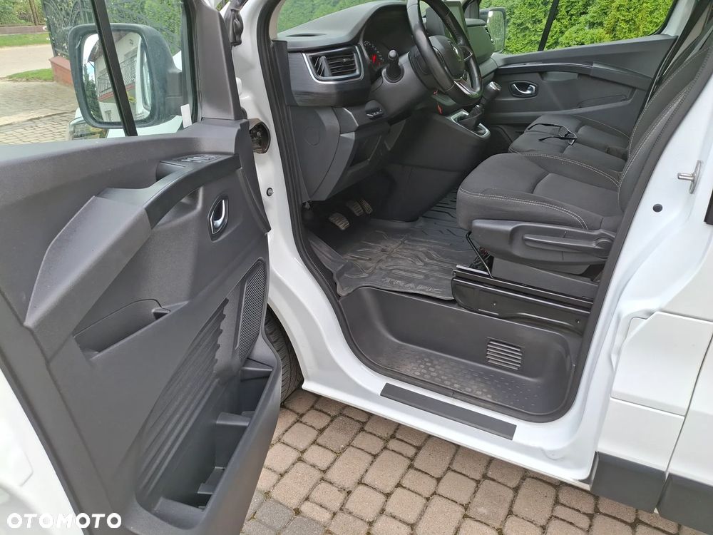 Renault Trafic - 14