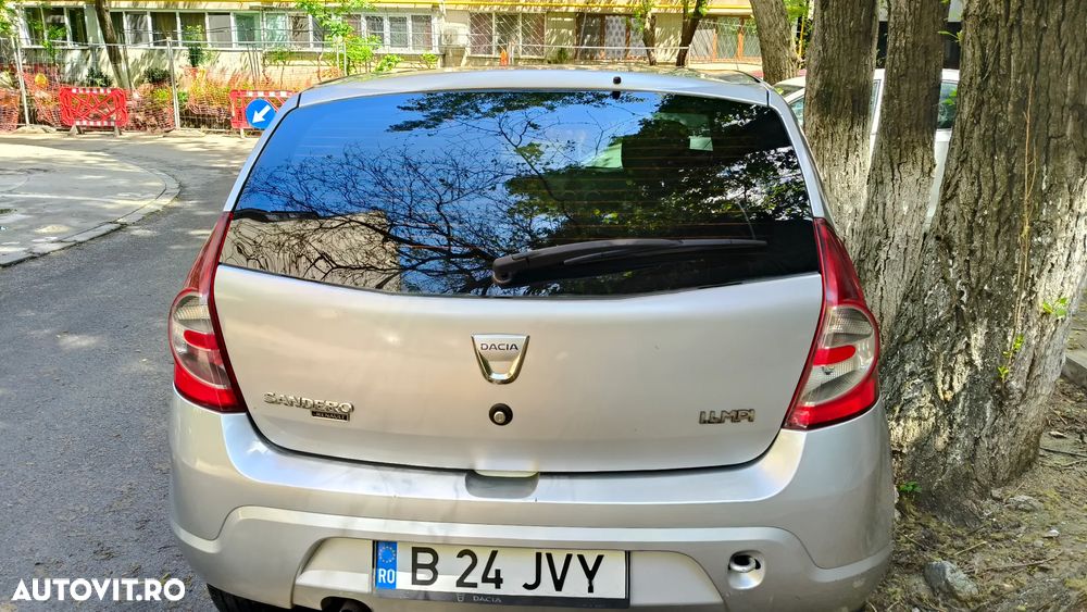 Dacia Sandero 1.6 MPI Prestige - 3