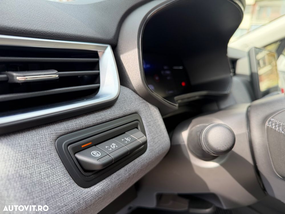 RENAULT Clio 2025 — imagine 12