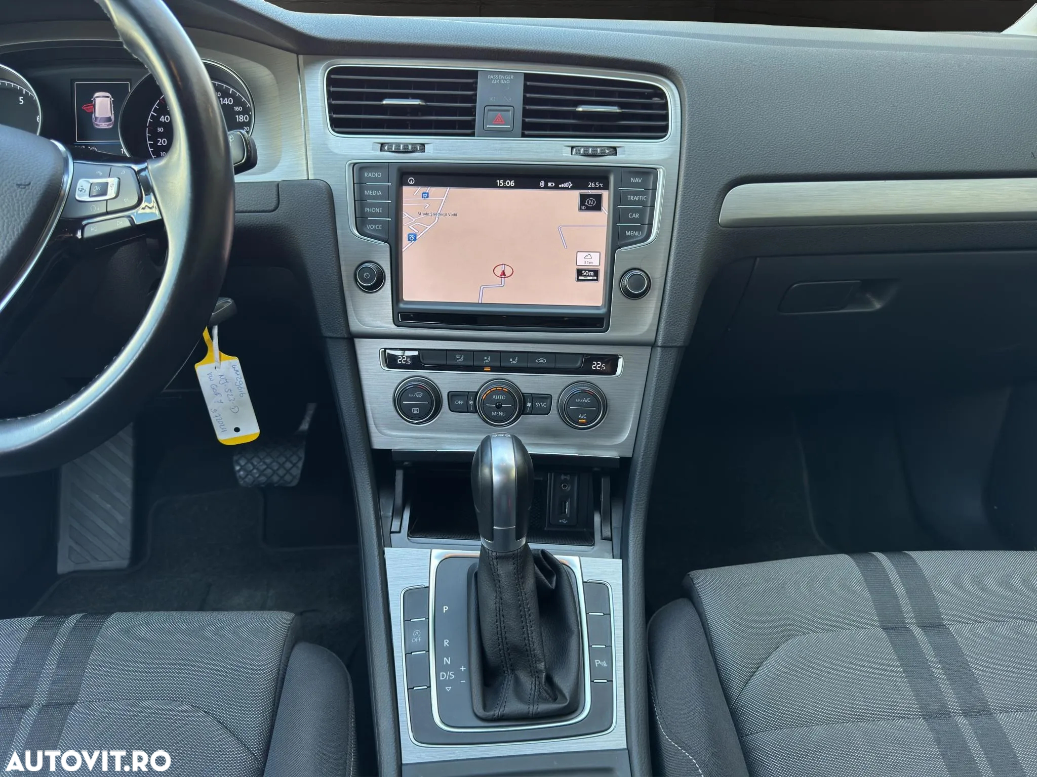 Volkswagen Golf 1.0 TSI BlueMotion DSG Comfortline - 9