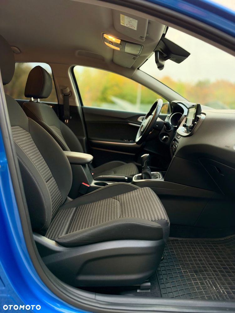 Kia Ceed 1.5 T-GDI M - 22