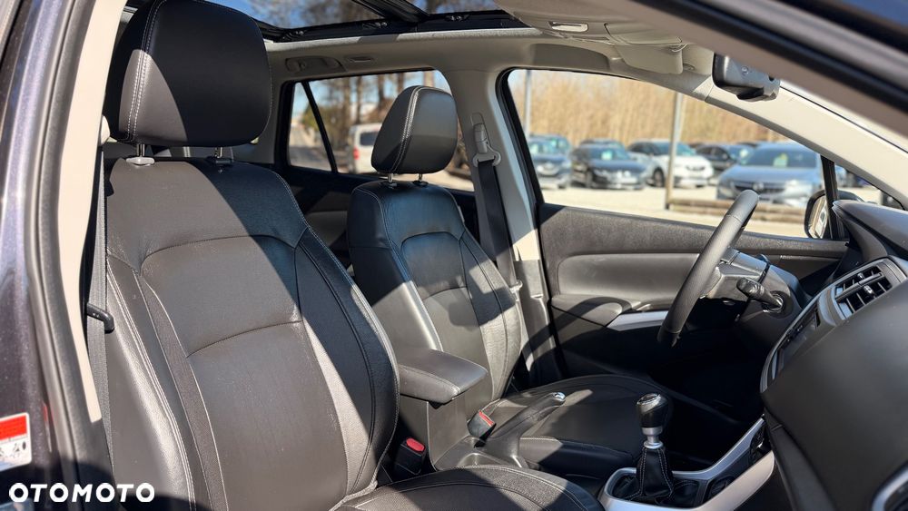 Suzuki SX4 S-Cross 1.6 DDiS 4x4 Comfort+ - 20