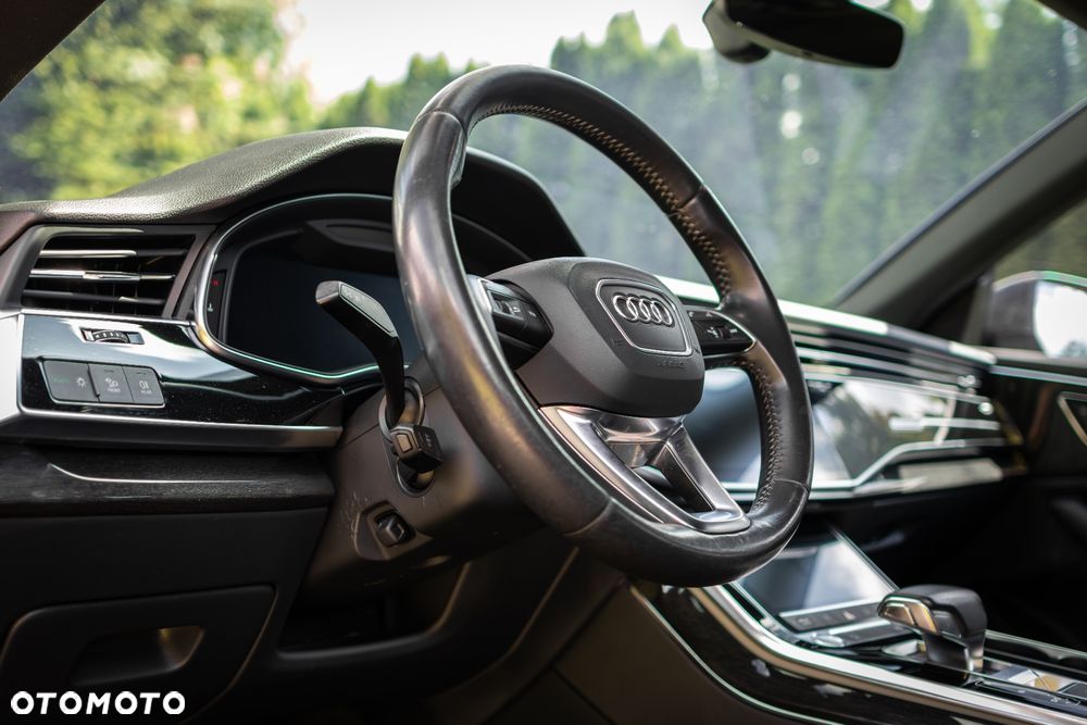 Audi Q8 55 TFSI mHEV Quattro Tiptronic - 24