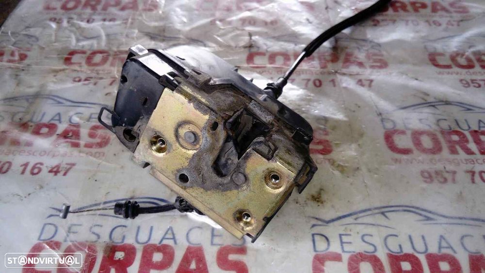 FECHADURA PORTA TRASEIRA ESQUERDA CITROEN C3 I 2004 - - 1