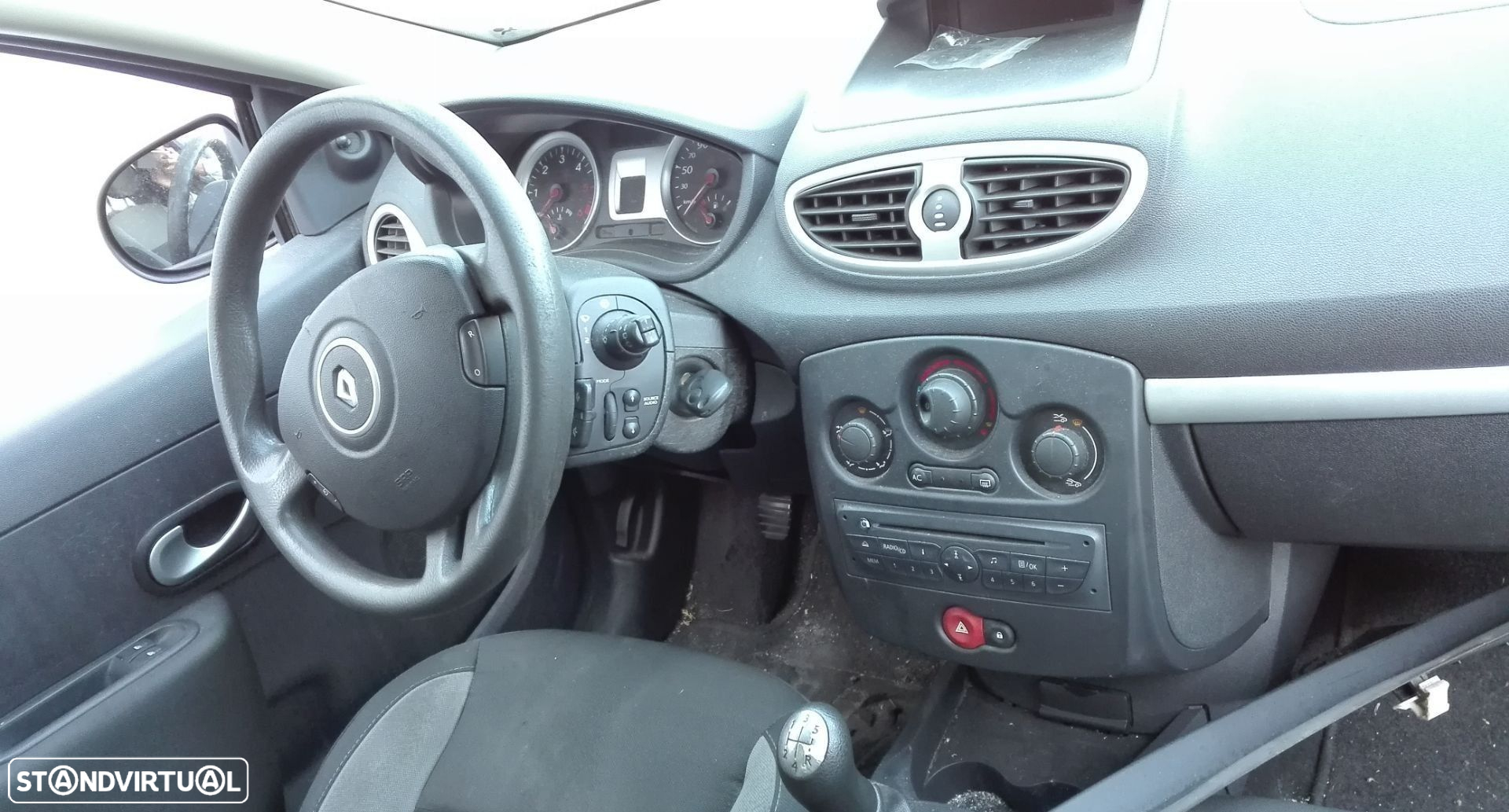 Renault Clio III Break 2005 a 2011 - 17